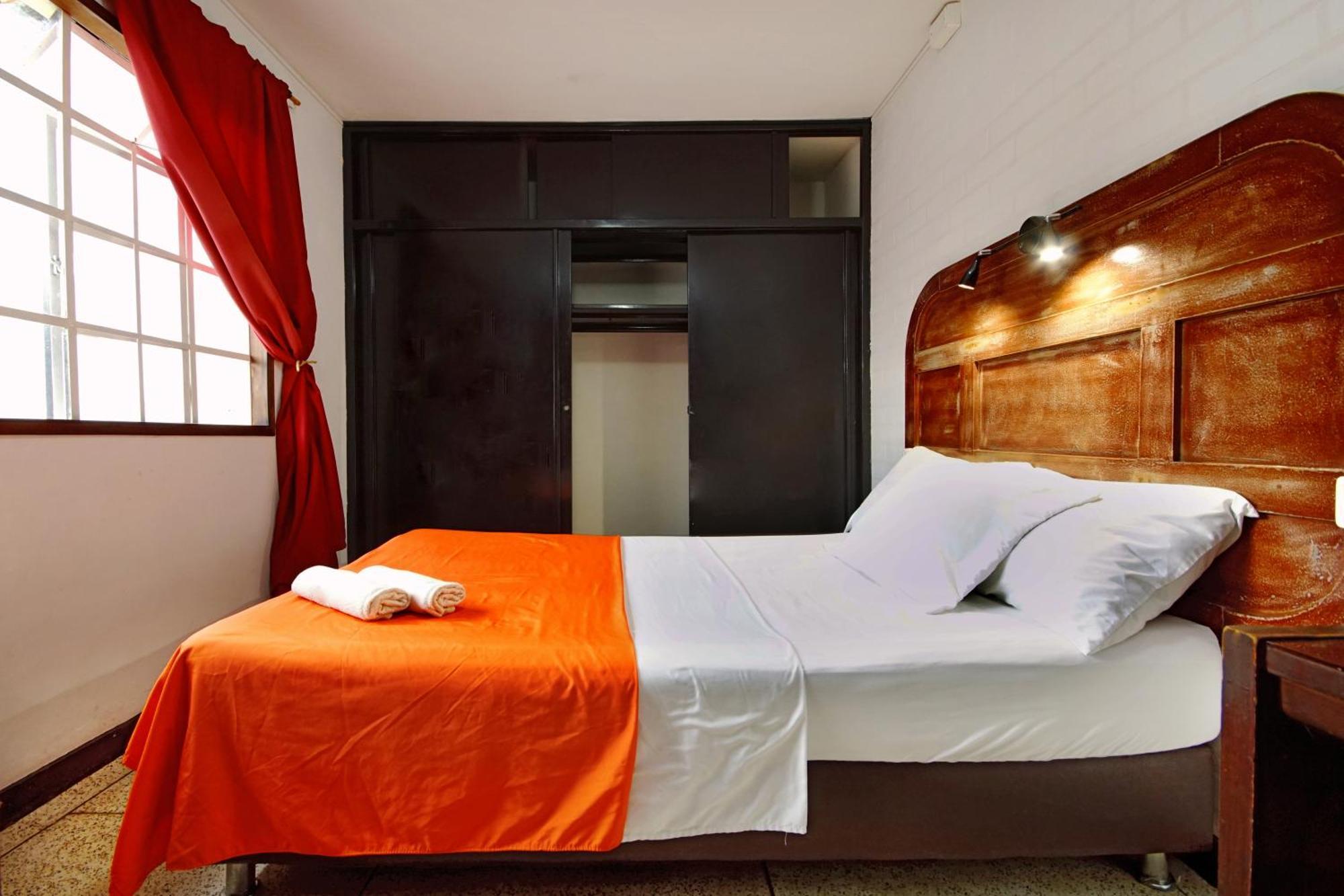 Hostel Ding-dong
